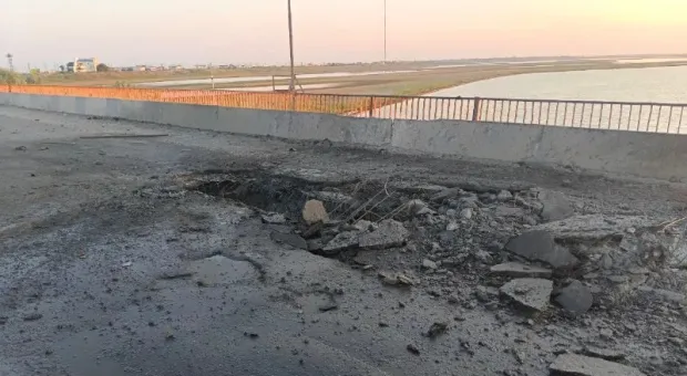 Автомобильное движение через Джанкой закрыто из-за повреждения моста