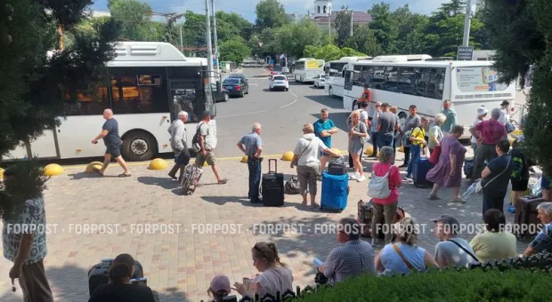 Новости Крыма - В ручном режиме: как вокзал Симферополя переживает остановку поездов по Крыму