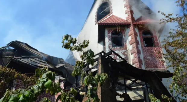 В Севастополе спасли хозяина сгоревшего дома 