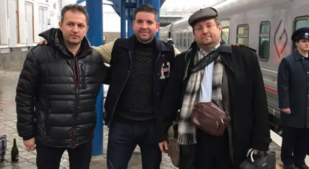 Двое севастопольцев вернулись из украинского плена 