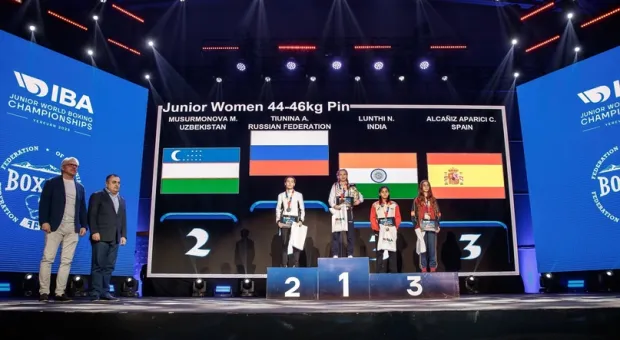 Анастасия Тюнина из Севастополя победила на первенстве мира по боксу