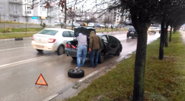 Мегаяма за одно утро «съела» в Севастополе шесть автомобилей