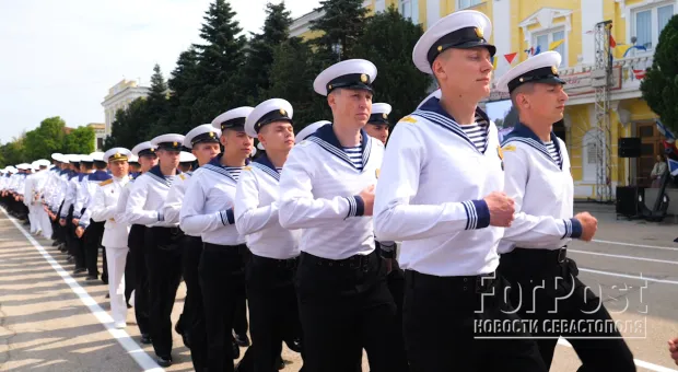 В Севастополе стало больше офицеров