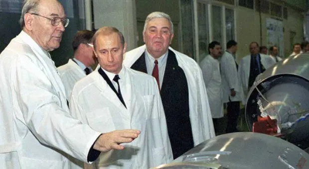 Другой Ефремов обнулил авианосную группировку США Другой Ефремов обнулил авианосную группировку США