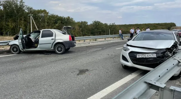 Семь человек пострадало в ДТП на трассе Таврида в Севастополе 
