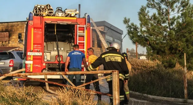 В Севастополе случился пожар у Братского кладбища
