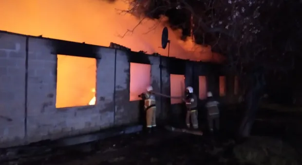 В севастопольском бараке сгорел человек 