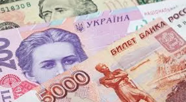 Украинские компании торгуют с Крымом за рубли через "Почту России"