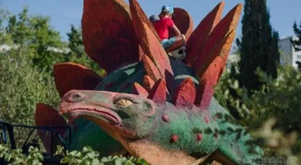 Севастопольский парк хотят украсить динозаврами и развалинами