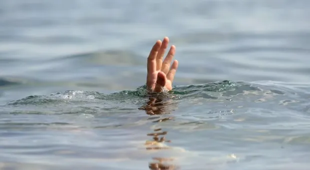 На севастопольских пляжах утонули двое туристов