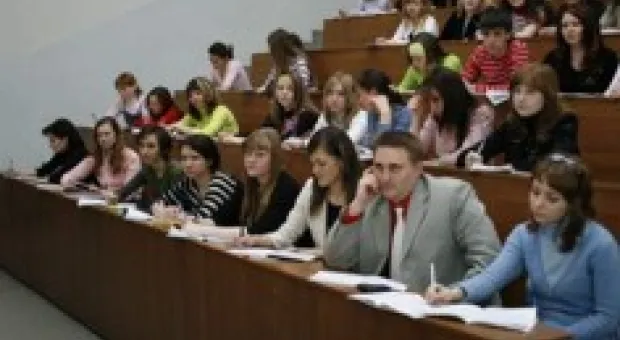 Новости Севастополя - Севастопольский автор презентовал книгу о современной тюрьме с интригующим названием «Подводная лодка в степях Украины»