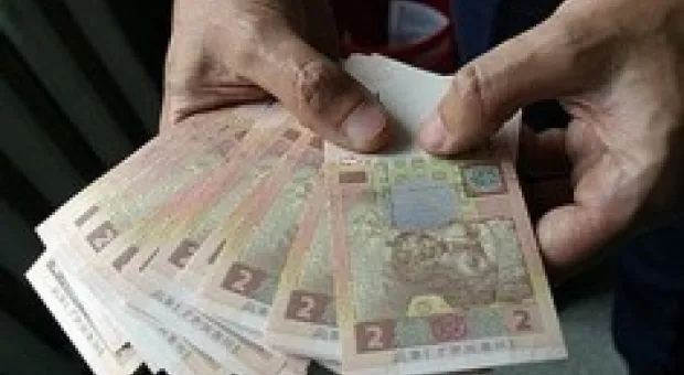 Новости Севастополя - Индийский спонсор подарил ПФК «Севастополь» новый автобус