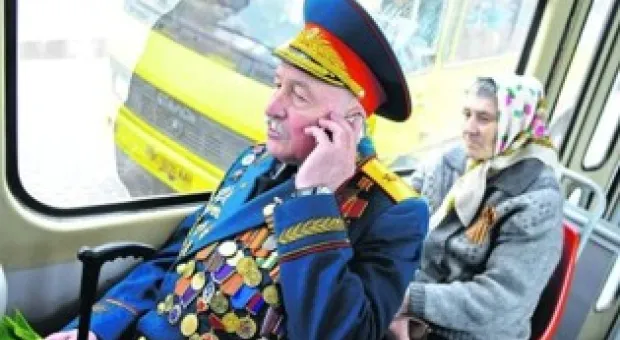 Новости Севастополя - На Свято-Никольском храме Севастополя внезапно откололся и обрушился фрагмент каменного креста. Жертв нет.