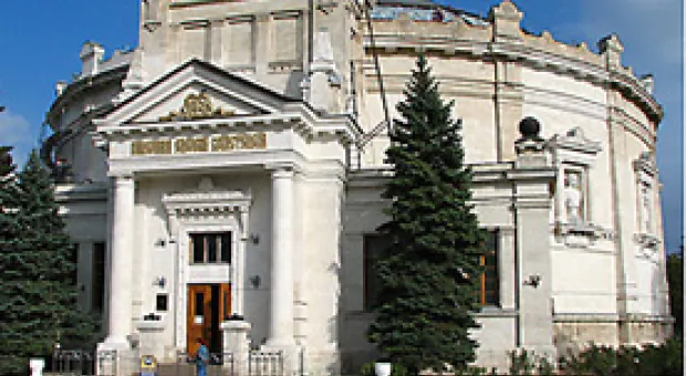 Новости Севастополя - В барах на побережье бухты Омега люди живут семьями
