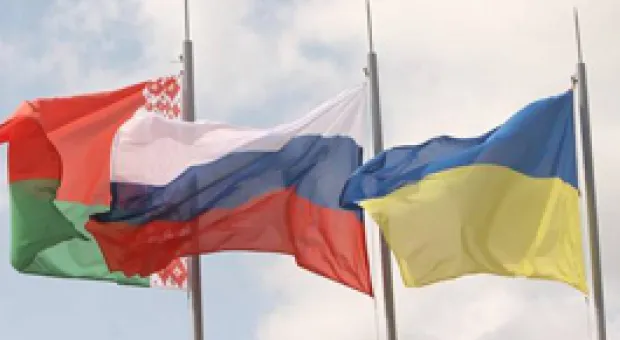 Новости Севастополя - Скульптура « Водолаз-Маяк» появилась в Севастополе