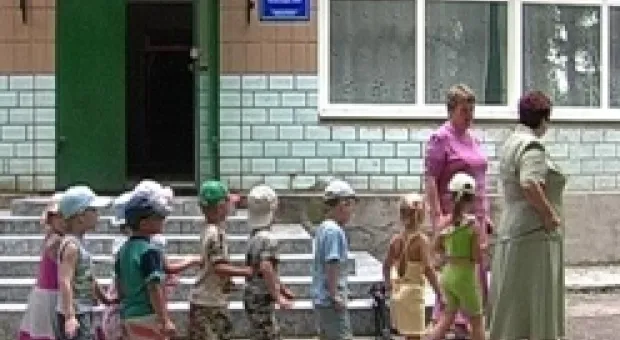 Новости Севастополя - Севастопольские чиновники опровергают выдвинутые им обвинения о принудительной вакцинации школьных учителей и воспитателей детских садов
