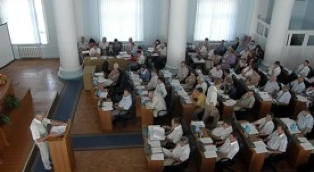 Новости Севастополя - 19 января активисты ОО "Развитие Севастополя" убрали от мусора участок у памятника Крестовского в Балаклаве
