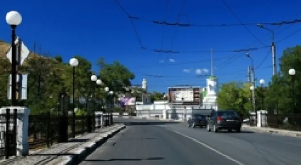 Новости Севастополя - Градоначальник Севастополя Саратов считает, что для скорейшего решения вопросов и ликвидации очередей в БТИ надо сделать пристройку к зданию КП