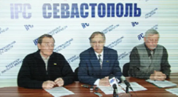 Новости Севастополя - Грузинский военный катер зашел в Севастополь раньше срока из-за шторма
