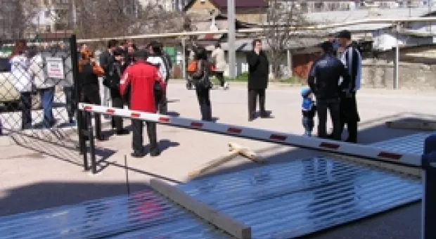 Новости Севастополя - В Советской балке приведено в порядок место чествования погибших защитников Севастополя и установлен поклонный крест