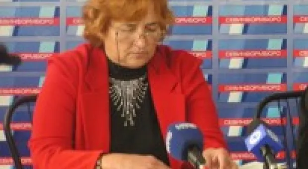 Новости Севастополя - Балаклавские маршрутчики требуют убрать электромобили с площади 1 мая
