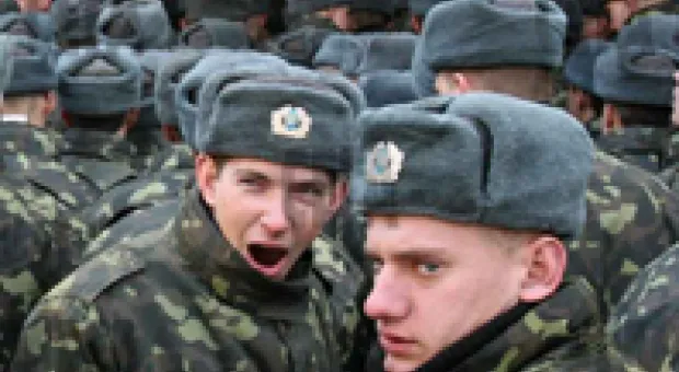 Мировые новости - Комплекс для прослушивания мобилок продавали за 100 тыс. долл.
