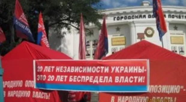 Новости Севастополя - В Севастополе в знак траура развернули 20-метровый российский флаг