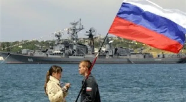 Новости Севастополя - Яцуба после посадки «иногородних» роз сделал открытие: в Севастополе уже 6 лет работает мощное тепличное хозяйство, выращивающее розы