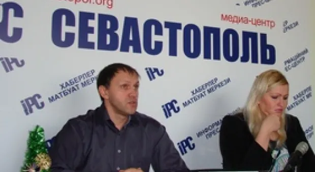 Новости Севастополя - Севастопольские регионалы приветствовали правительство Москвы и лично товарища Собянина бурными и продолжительными аплодисментами…
