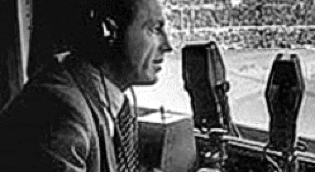 2 мая 1949 года состоялся первый в истории советского футбола телерепортаж с футбольного матча «Динамо—ЦДКА». Его провел великий комментатор, участник обороны Севастополя - Вадим Синявский