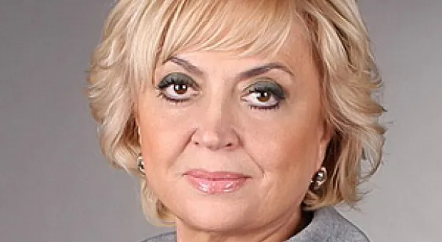 Мировые новости - 84-летнюю женщину придавило строительным забором на набережной в Евпатории