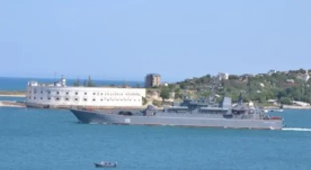 БДК «Цезарь Куников» - в Средиземном море с морской пехотой и оркестром на борту