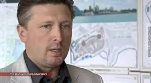 Новости Севастополя - Котлован и забор вокруг Хрюкинского рынка севастопольцы будут наблюдать еще долго