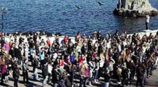 Динамика численности населения крыма. Севастополь население. Севастополь численность. Сколько человек живет в севастополе. Сколько человек живет в севастополе.