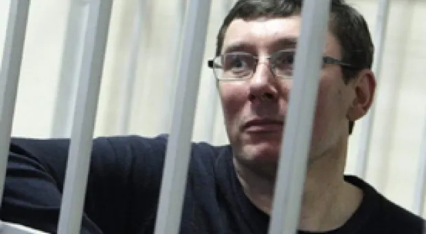 Мировые новости - На «Остряках» в аварии пострадал мотоциклист