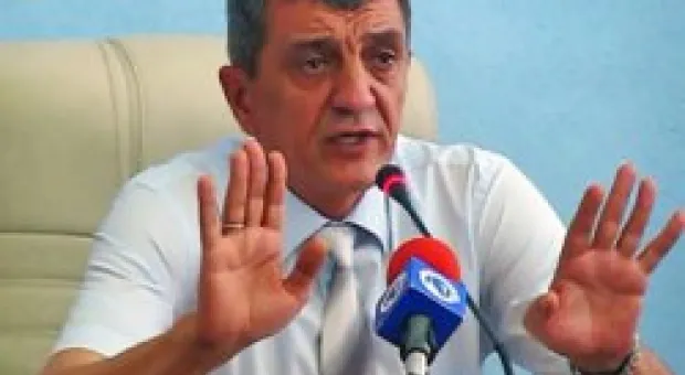 Новости Севастополя - Горожане не могут ездить, перевозчик не может возить, правительство Севастополя не способно повлиять: что случилось с транспортом на Инкерман?