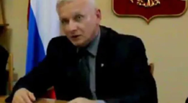 Новости Севастополя - На Украине выпускают тетради с лидером "Правого сектора" на обложке