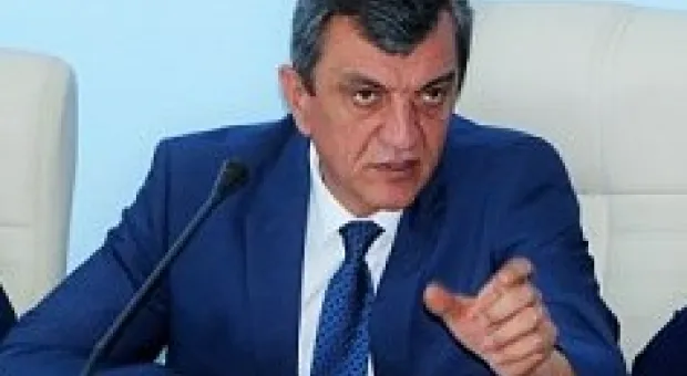 Новости Севастополя - В центре Севастополя образовался затор: "авто-Аннушка" разлила масло