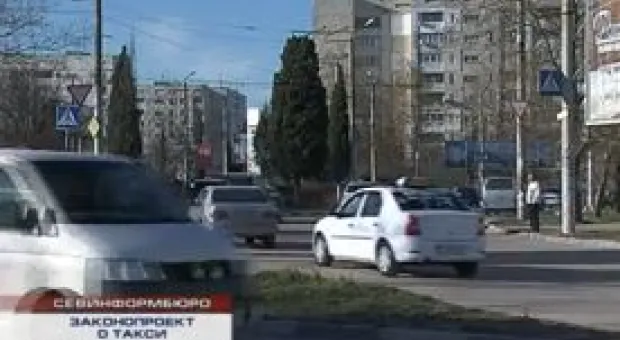 Новости Севастополя - В подмостки сцены театра Луначарского вбили серебреник 1911 года на счастье