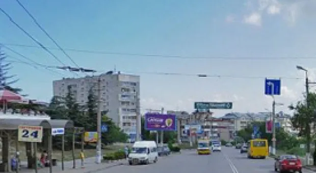 Новости Севастополя - Новые урны и лавки-диваны в Севастополе уже испортили
