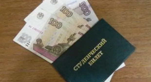 Новости Севастополя - Детскую площадку в Севастополе украсили мусорными баками