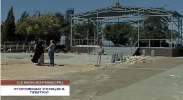 Новости Севастополя - Подрядчик, против которого возбуждено уголовное дело, сократил на треть тротуары на улице Воронина