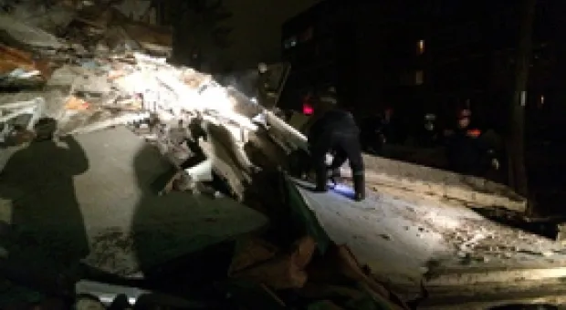 Мировые новости - Медведев пригрозил запретить транзит всех видов транспорта с Украины