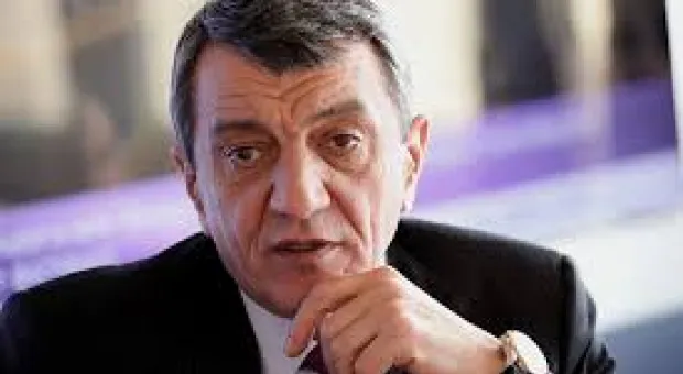 Новости Севастополя - «Где взяла эти помои, туда и неси», - реакция водителей на мелочь