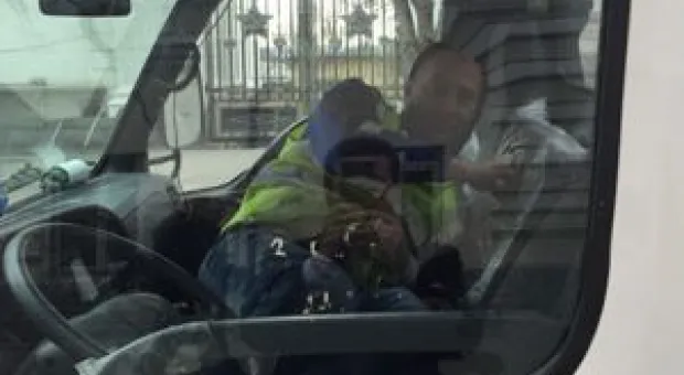 Новости Севастополя - В Севастополе грузовик провалился под землю