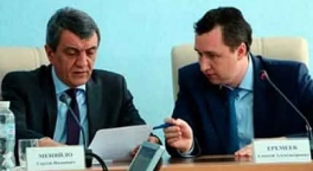 Губернатор Севастополя «пожертвовал» правительством ради Дубовика и Решетникова?