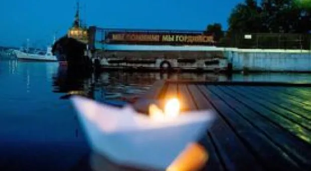 Новости Севастополя - В Севастополе Форд и Мерседес не поделили дорогу, пострадал столб
