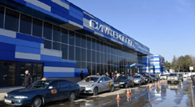 Диверсанты пытались заложить бомбы на автовокзале и в аэропорту Симферополя