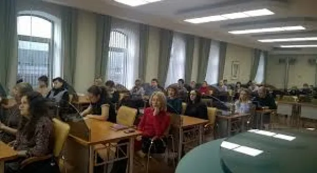 Новости Севастополя - В Севастополе мотоциклист и его пассажир попали в ДТП с «пешеходом- призраком»
