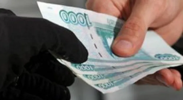 Новости Севастополя - Кто не рискует, тот не разбивает машину: пьяный гонщик «убил» Merscedes Benz